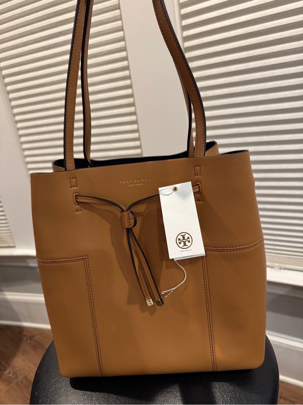 Tory Burch Camel Tan Block T Leather Tote NWT - Picture 3 of 9
